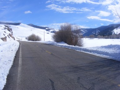 Quartz Creek Road, looking up valley from Willow Creek